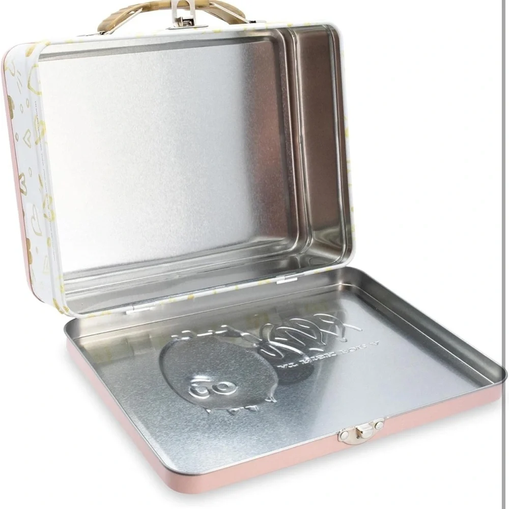 Secret Life of Pets Gidget Metal Lunch Box Tin Carry Case NWT